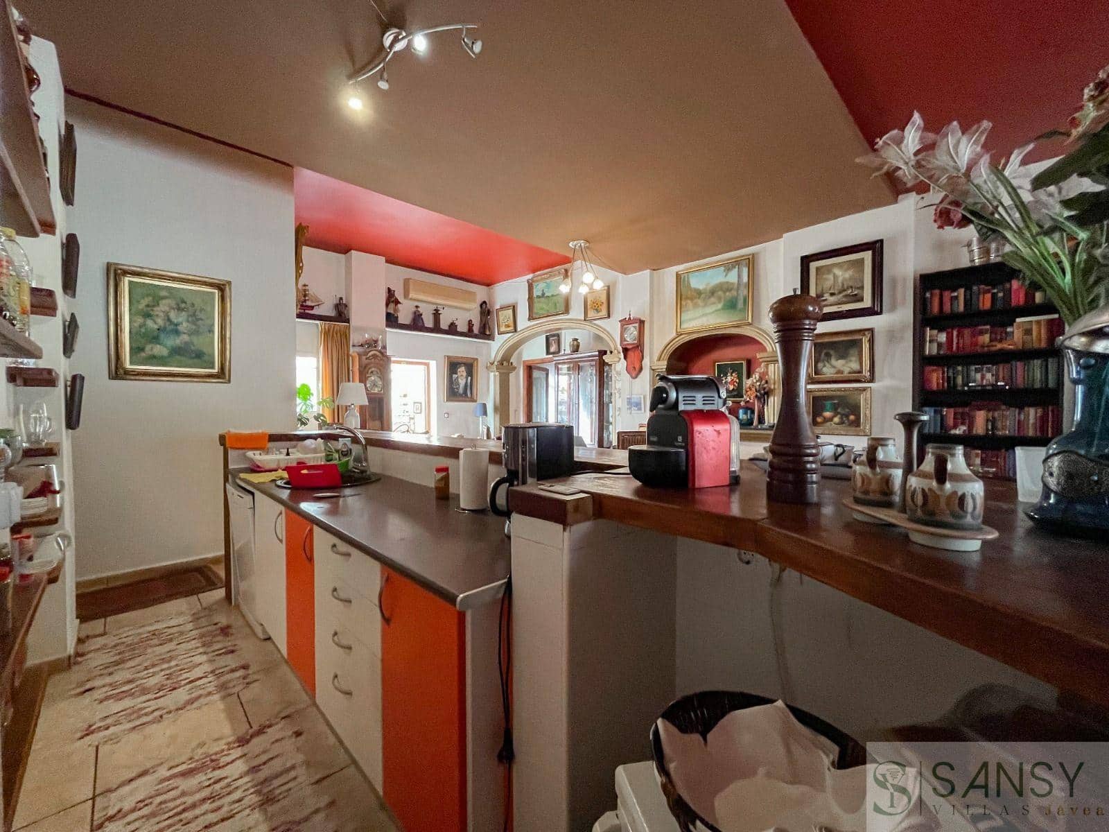 6 bedroom Restaurant/Bar for sale in Denia - € 850,000 (Ref: 9382044)