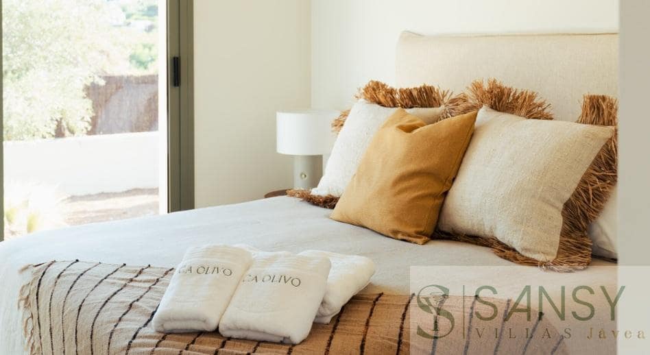 3 soveværelse Villa til salg i Javea / Xabia med swimmingpool - € 1.375.000 (Ref: 9398003)