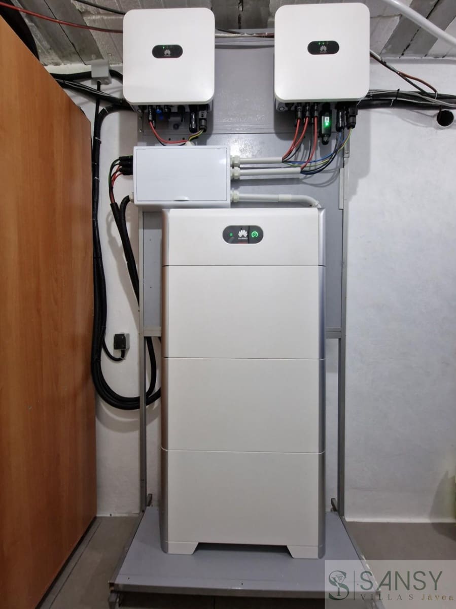 4 bedroom Villa for sale in Cumbre del Sol with pool - € 730,000 (Ref: 9400287)