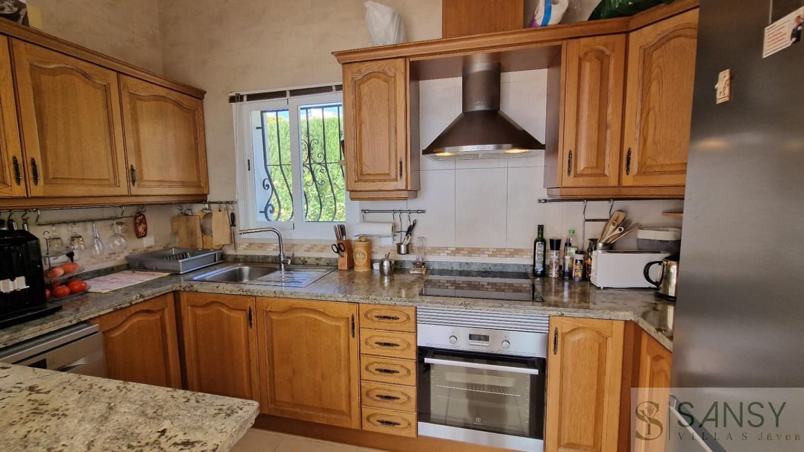 4 bedroom Villa for sale in Cumbre del Sol with pool - € 730,000 (Ref: 9400287)