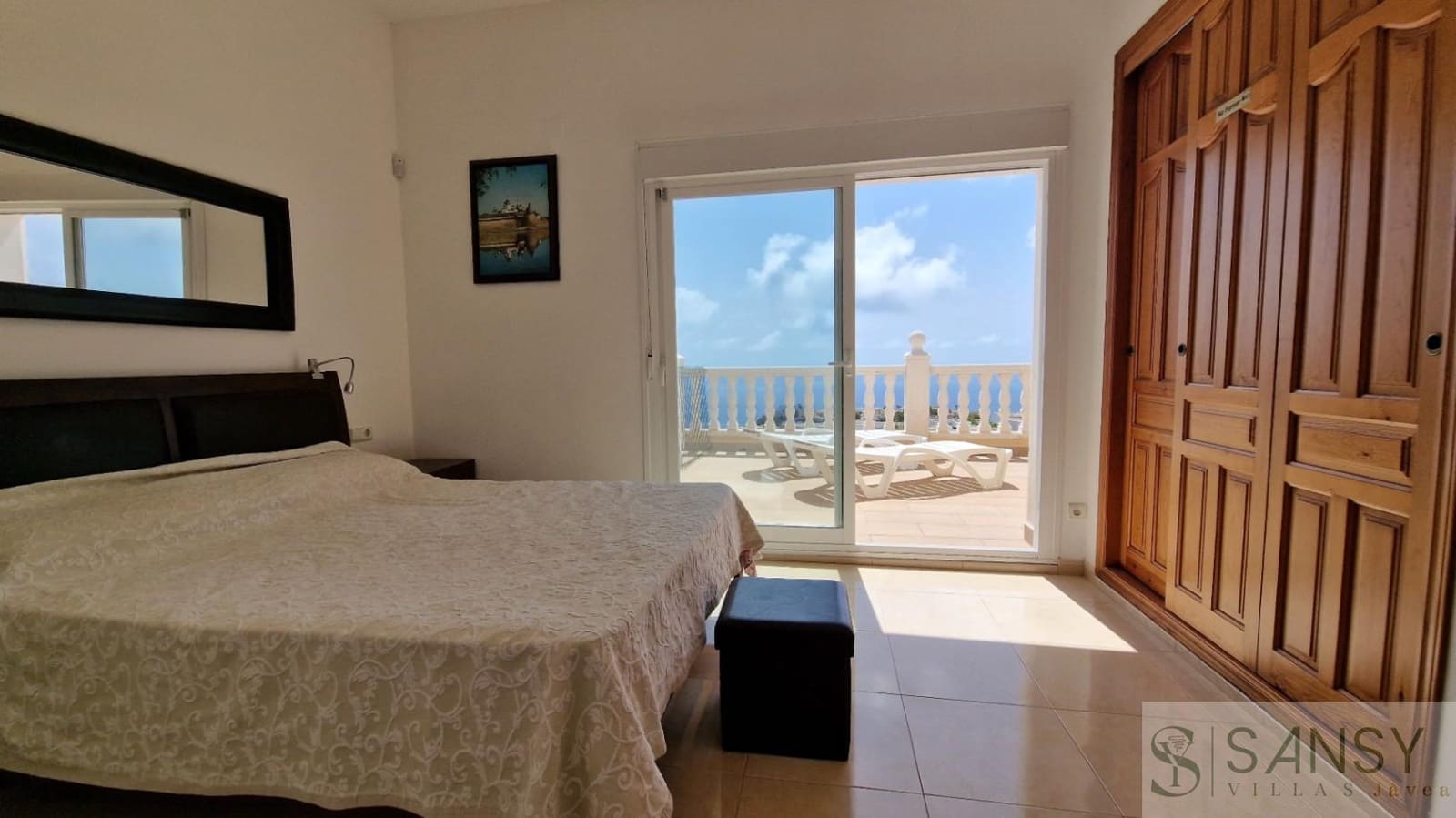 4 bedroom Villa for sale in Cumbre del Sol with pool - € 730,000 (Ref: 9400287)