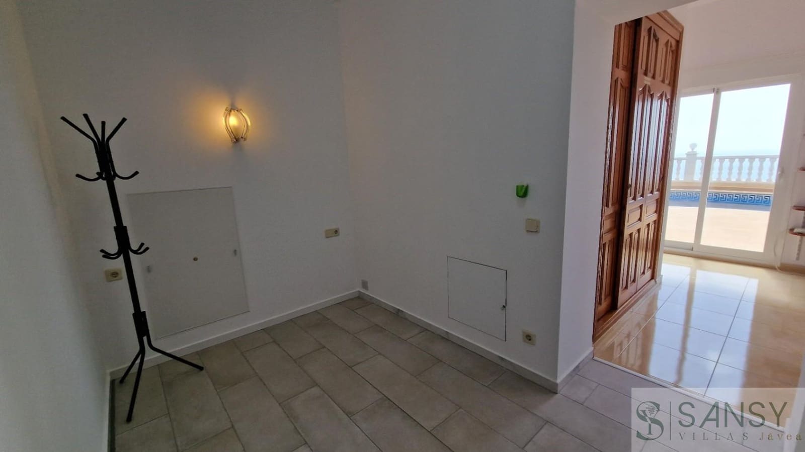 4 bedroom Villa for sale in Cumbre del Sol with pool - € 730,000 (Ref: 9400287)