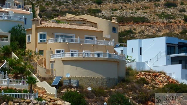4 bedroom Villa for sale in Cumbre del Sol, Benitachell / Benitatxell with pool - € 730,000 (Ref: 9400287)