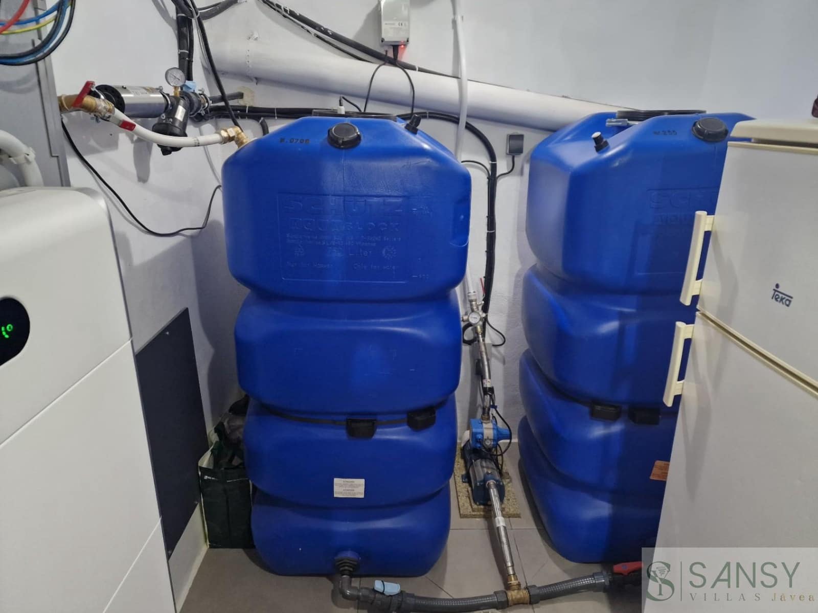 4 bedroom Villa for sale in Cumbre del Sol with pool - € 730,000 (Ref: 9400287)