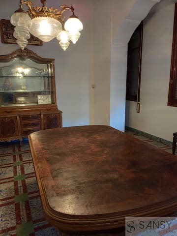 5 bedroom Townhouse for sale in Pedreguer with garage - € 340,000 (Ref: 9400288)