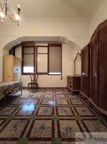 5 bedroom Townhouse for sale in Pedreguer with garage - € 340,000 (Ref: 9400288)