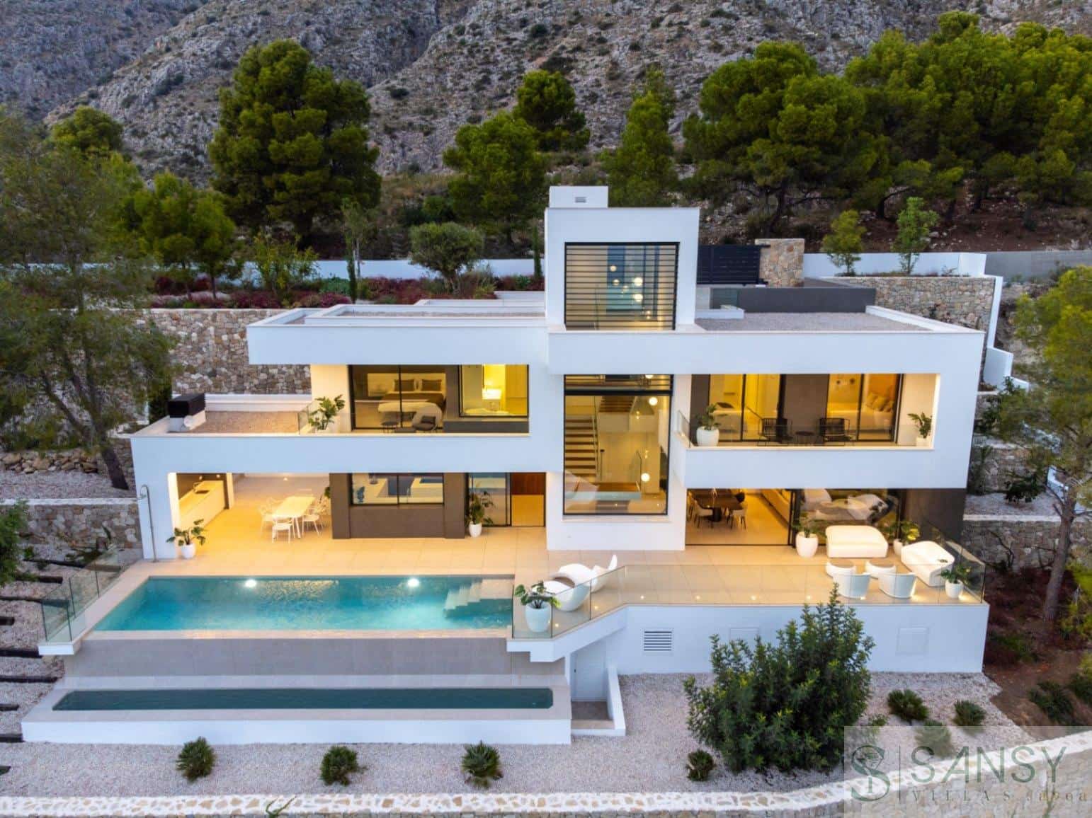 3 bedroom Villa for sale in Altea with pool - € 2,257,500 (Ref: 9406053)