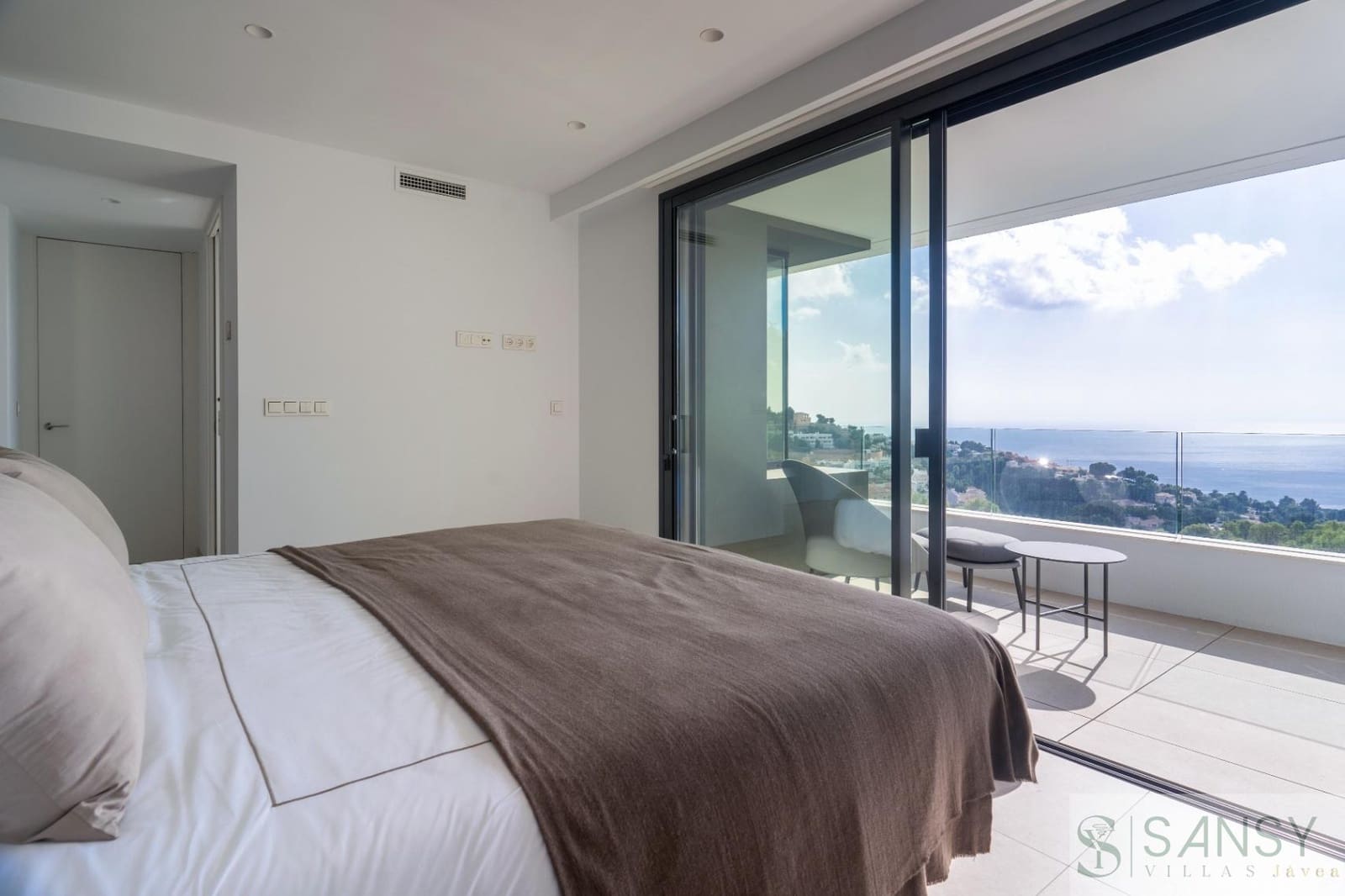 3 bedroom Villa for sale in Altea with pool - € 2,257,500 (Ref: 9406053)