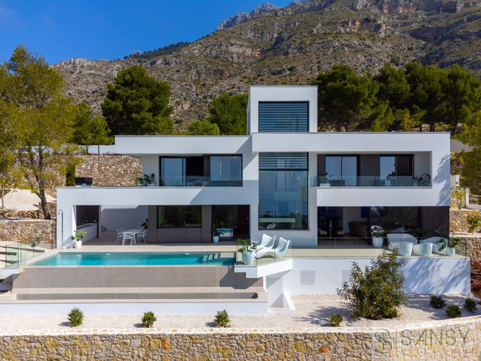 3 bedroom Villa for sale in Altea with pool - € 2,257,500 (Ref: 9406053)