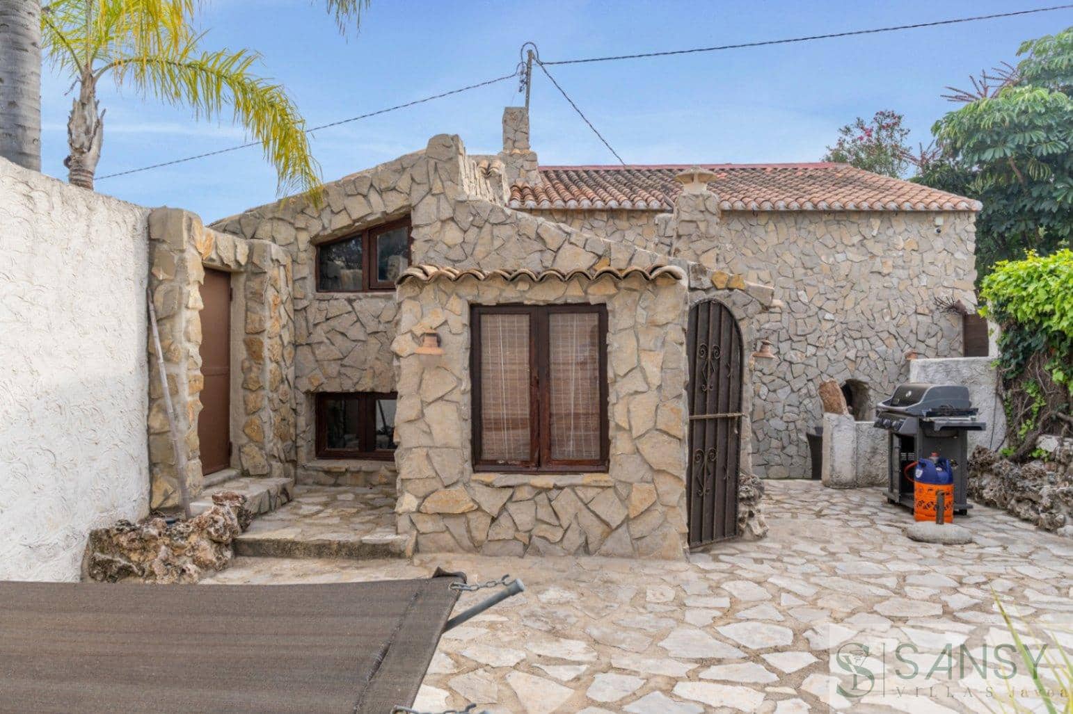 4 Zimmer Villa zu verkaufen in Javea / Xabia mit Pool Garage - 895.000 € (Ref: 9419064)