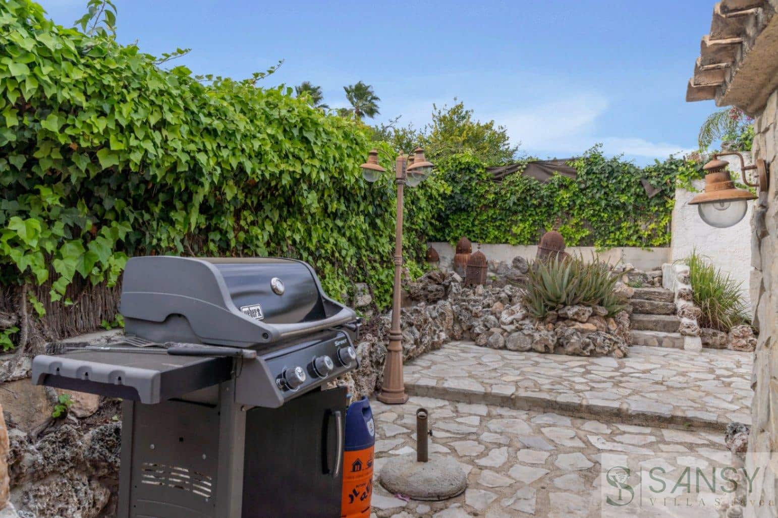 4 Zimmer Villa zu verkaufen in Javea / Xabia mit Pool Garage - 895.000 € (Ref: 9419064)