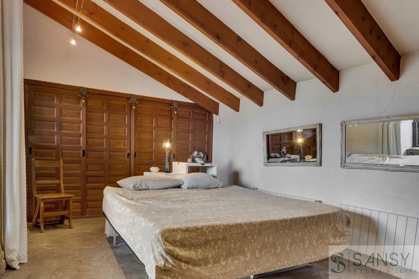 4 Zimmer Villa zu verkaufen in Javea / Xabia mit Pool Garage - 895.000 € (Ref: 9419064)