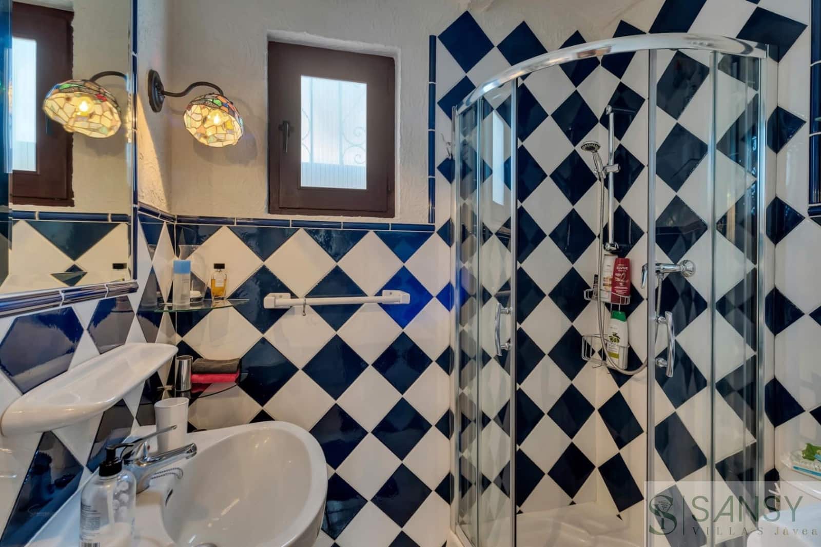 4 Zimmer Villa zu verkaufen in Javea / Xabia mit Pool Garage - 895.000 € (Ref: 9419064)