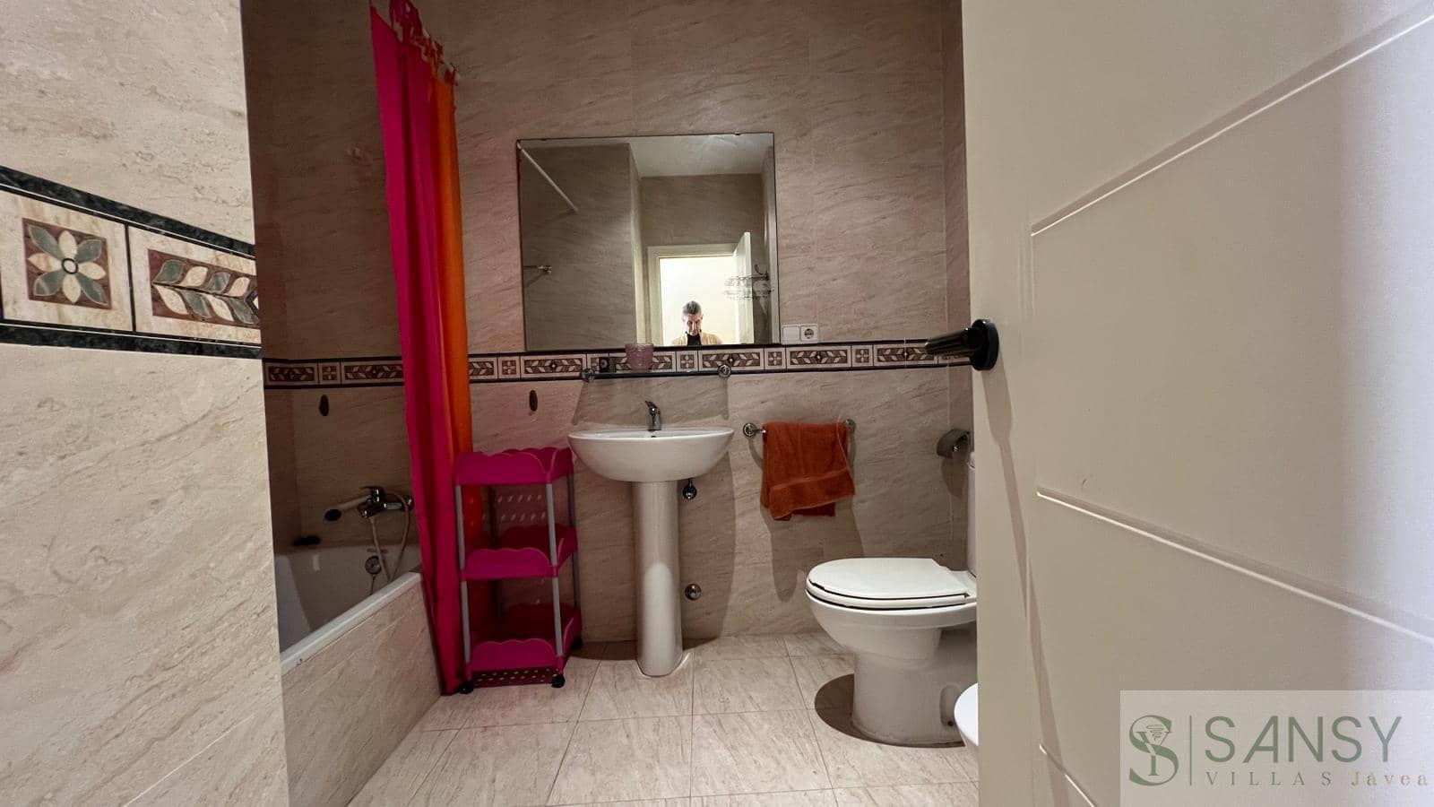 4 slaapkamer Flat te koop in Denia met zwembad garage - € 580.000 (Ref: 9419068)