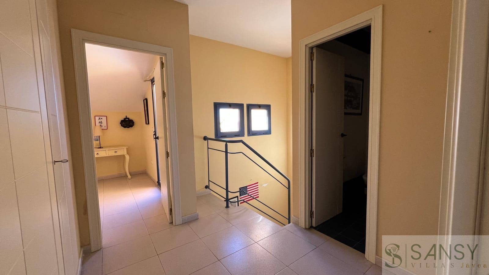 4 slaapkamer Flat te koop in Denia met zwembad garage - € 580.000 (Ref: 9419068)