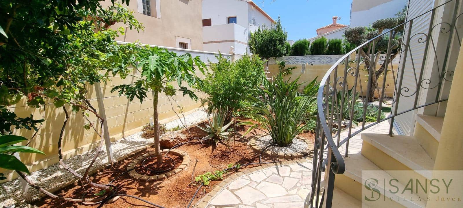 3 slaapkamer Villa te koop in Denia met garage - € 459.000 (Ref: 9419074)
