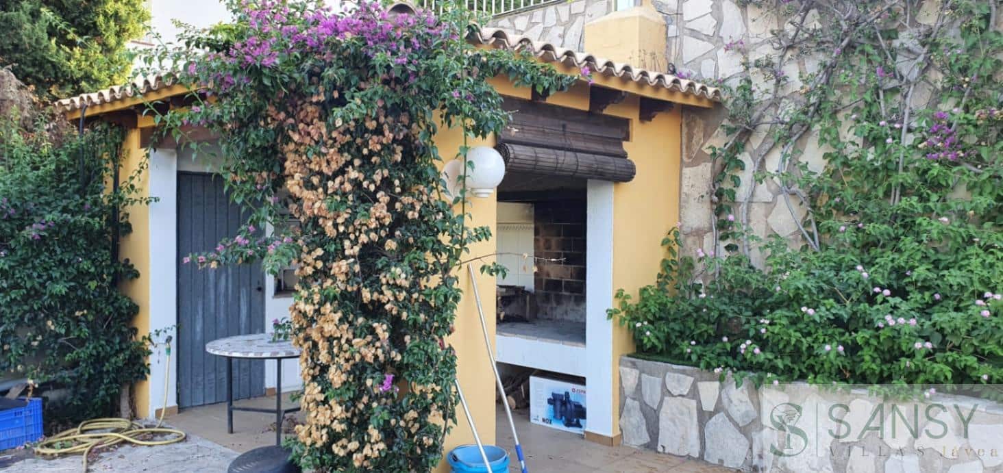 4 chambre Villa/Maison à vendre à Oliva avec piscine garage - 620 000 € (Ref: 9451654)