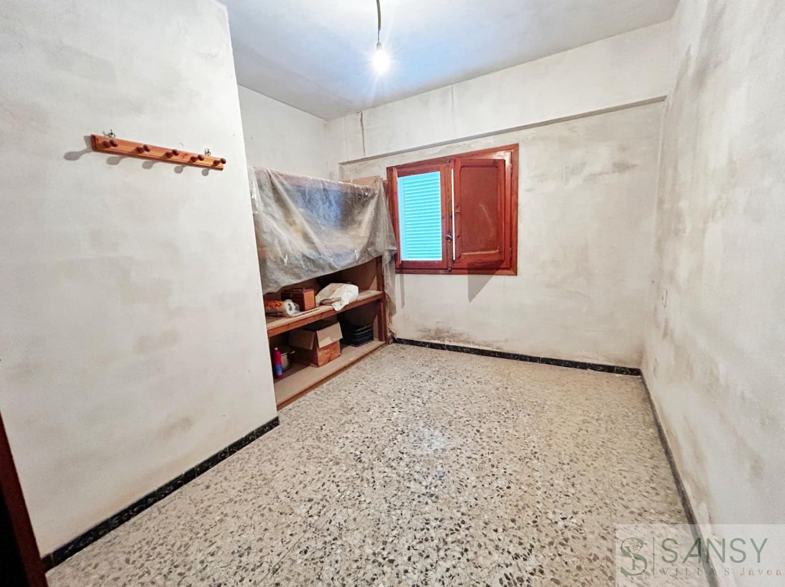 7 makuuhuone Omakotitalo myytävänä paikassa Benissa mukana 
autotalli - 320 000 € (Ref: 9451731)