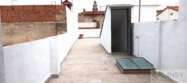 Casa de 4 habitaciones en Pego en venta - 160.000 € (Ref: 9460855)