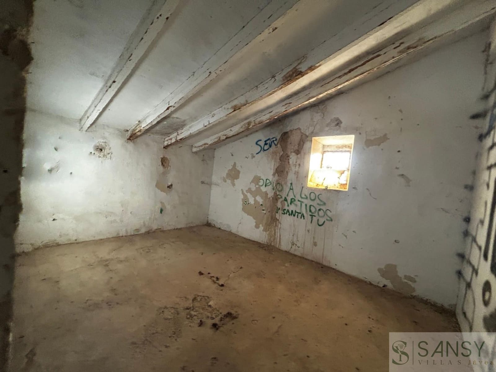 5 soveværelse Villa til salg i Benissa - € 260.000 (Ref: 9488023)