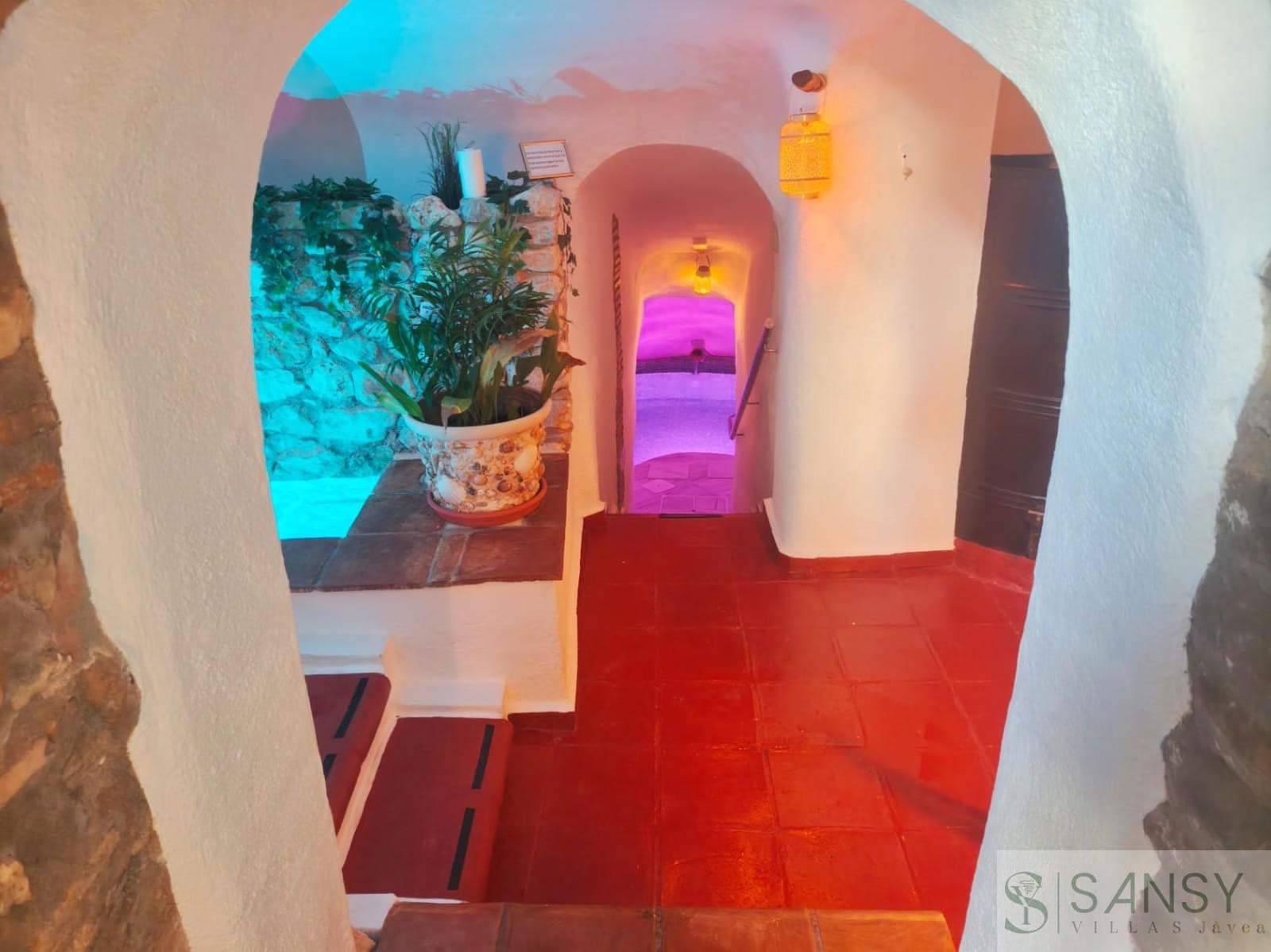 8 bedroom Hotel for sale in Vall de Gallinera with pool - € 799,000 (Ref: 9488029)