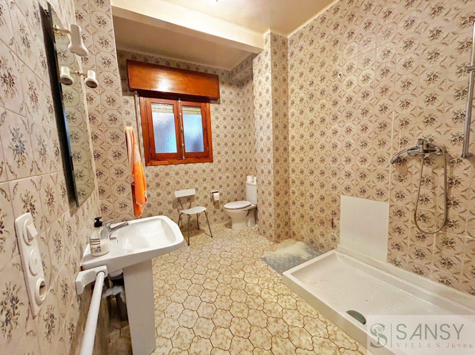 5 soveværelse Byhus til salg i Benissa - € 237.000 (Ref: 9488030)