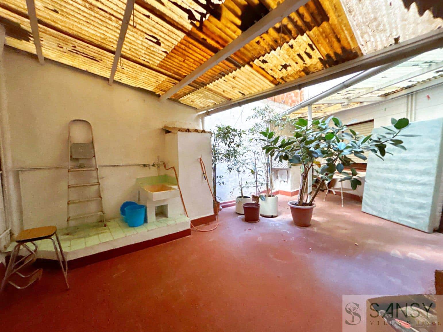 5 soveværelse Byhus til salg i Benissa - € 237.000 (Ref: 9488030)