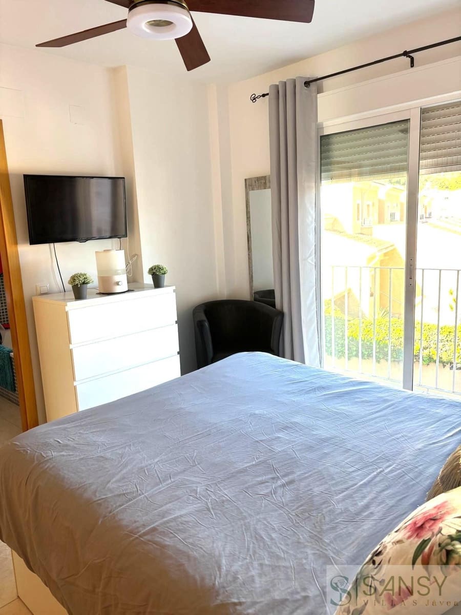 3 soveværelse Semi-Rækkehus til salg i Sagra med swimmingpool garage - € 225.000 (Ref: 9525917)