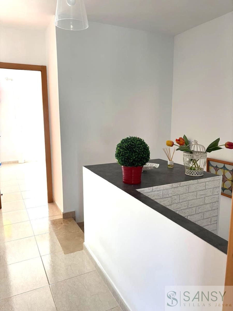 3 soveværelse Semi-Rækkehus til salg i Sagra med swimmingpool garage - € 225.000 (Ref: 9525917)