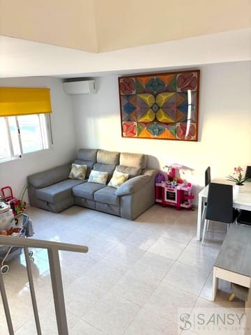 3 soveværelse Semi-Rækkehus til salg i Sagra med swimmingpool garage - € 225.000 (Ref: 9525917)