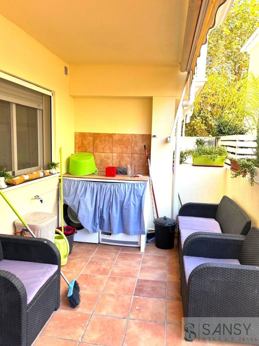 3 soveværelse Semi-Rækkehus til salg i Sagra med swimmingpool garage - € 225.000 (Ref: 9525917)