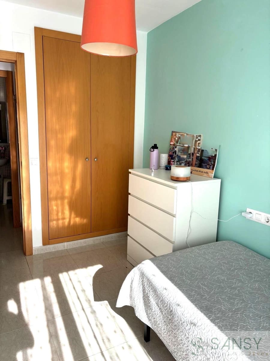 3 soveværelse Semi-Rækkehus til salg i Sagra med swimmingpool garage - € 225.000 (Ref: 9525917)
