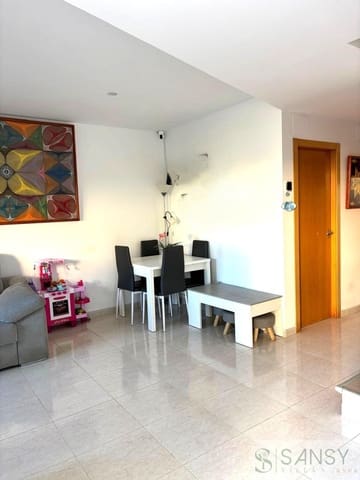 3 soveværelse Semi-Rækkehus til salg i Sagra med swimmingpool garage - € 225.000 (Ref: 9525917)