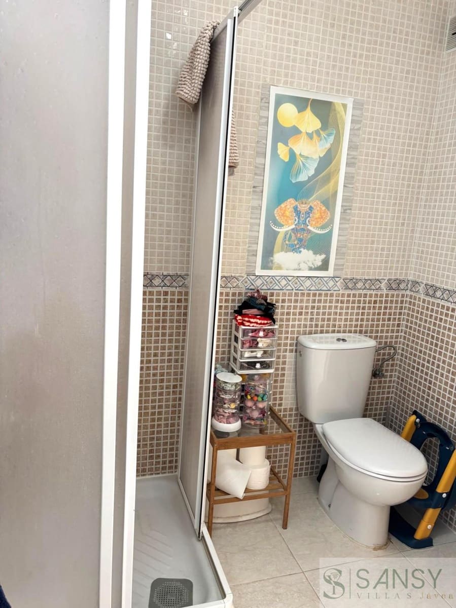 3 soveværelse Semi-Rækkehus til salg i Sagra med swimmingpool garage - € 225.000 (Ref: 9525917)