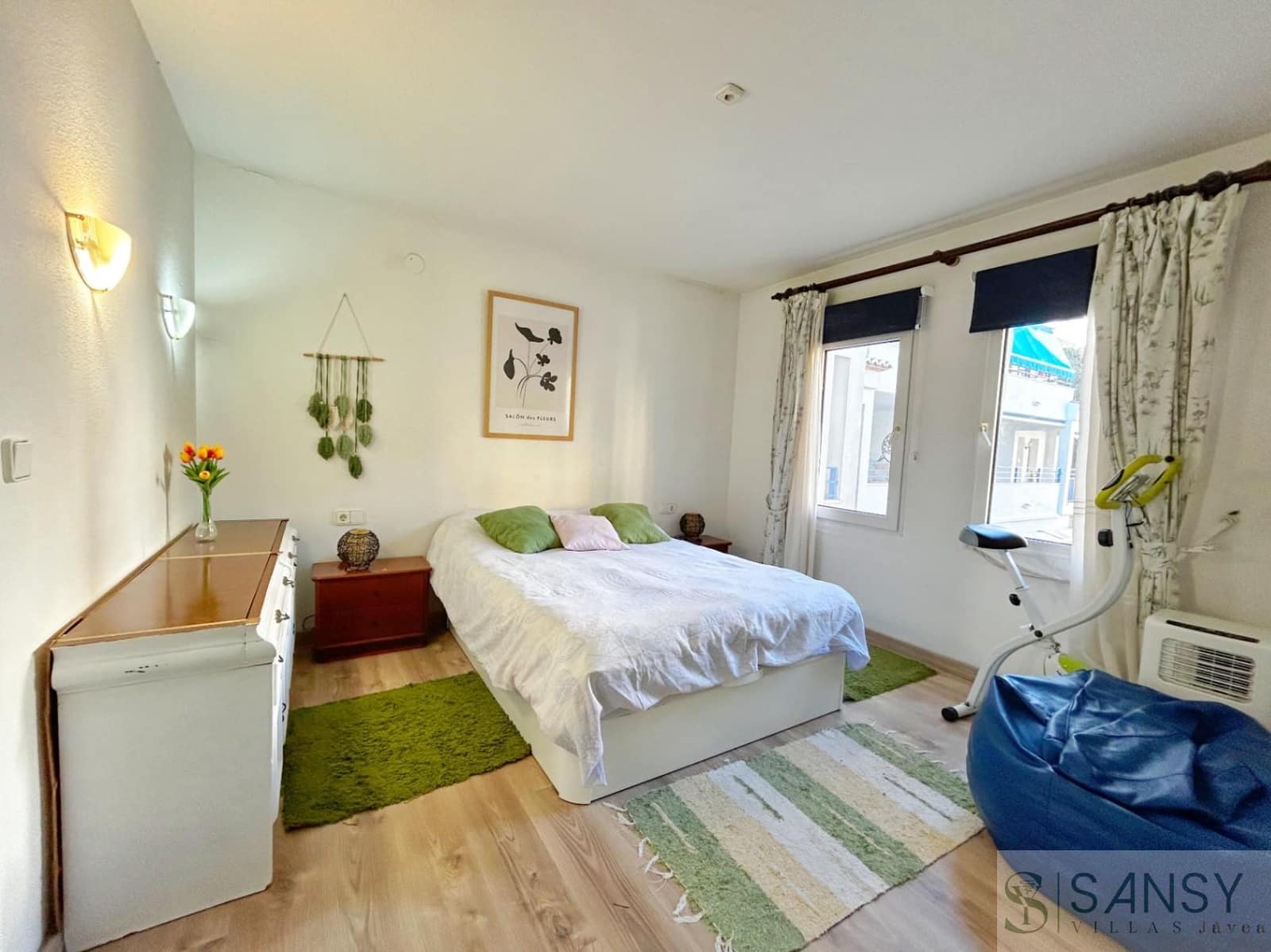 2 bedroom Apartment for sale in Moraira - € 307,000 (Ref: 9542774)