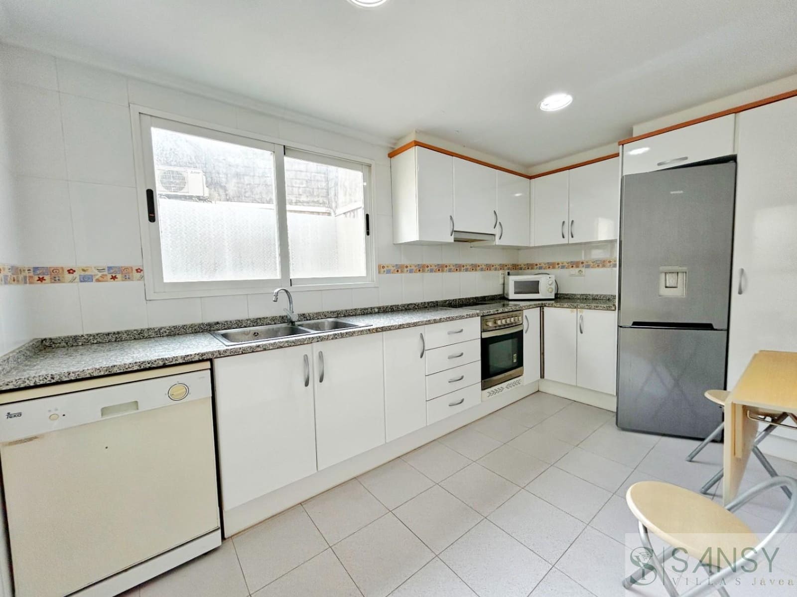 2 Zimmer Penthouse zu verkaufen in Oliva mit Garage - 180.000 € (Ref: 9542776)