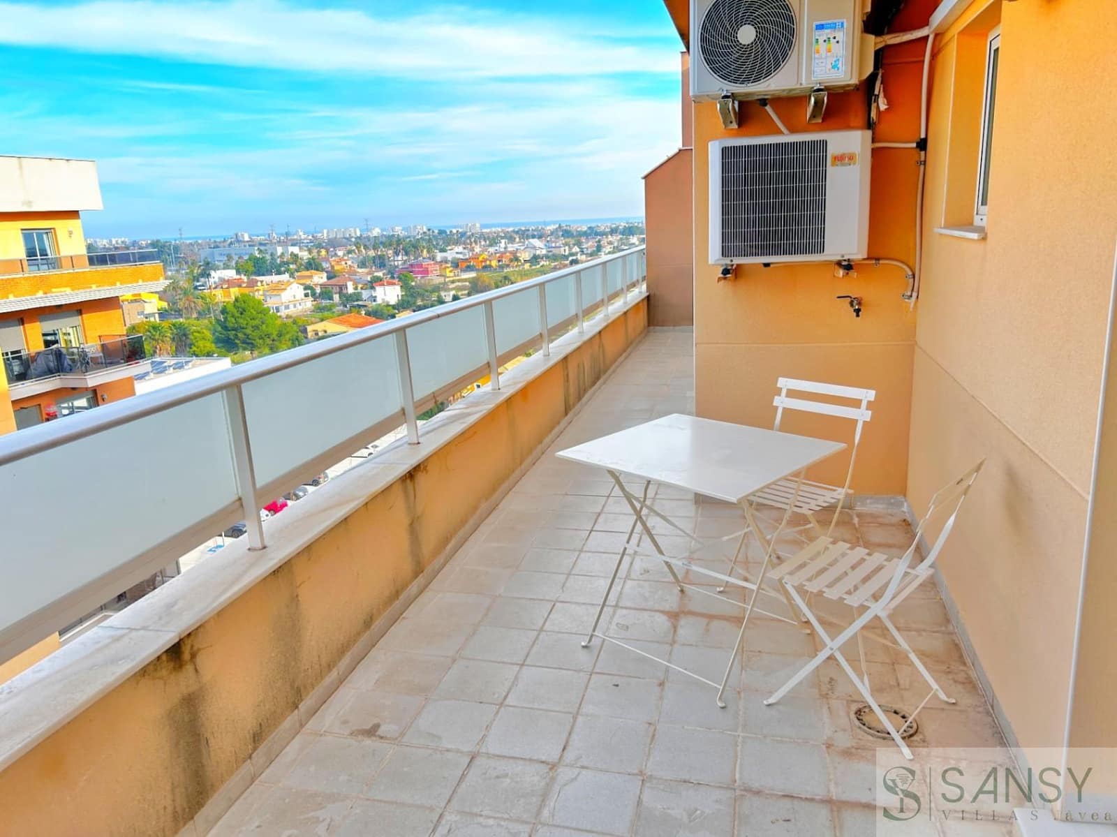 2 Zimmer Penthouse zu verkaufen in Oliva mit Garage - 180.000 € (Ref: 9542776)