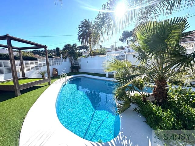 4 Zimmer Villa zu verkaufen in Cap Martí - El Tossalet - Pinomar, Javea / Xàbia mit Pool Garage - 750.000 € (Ref: 9600070)