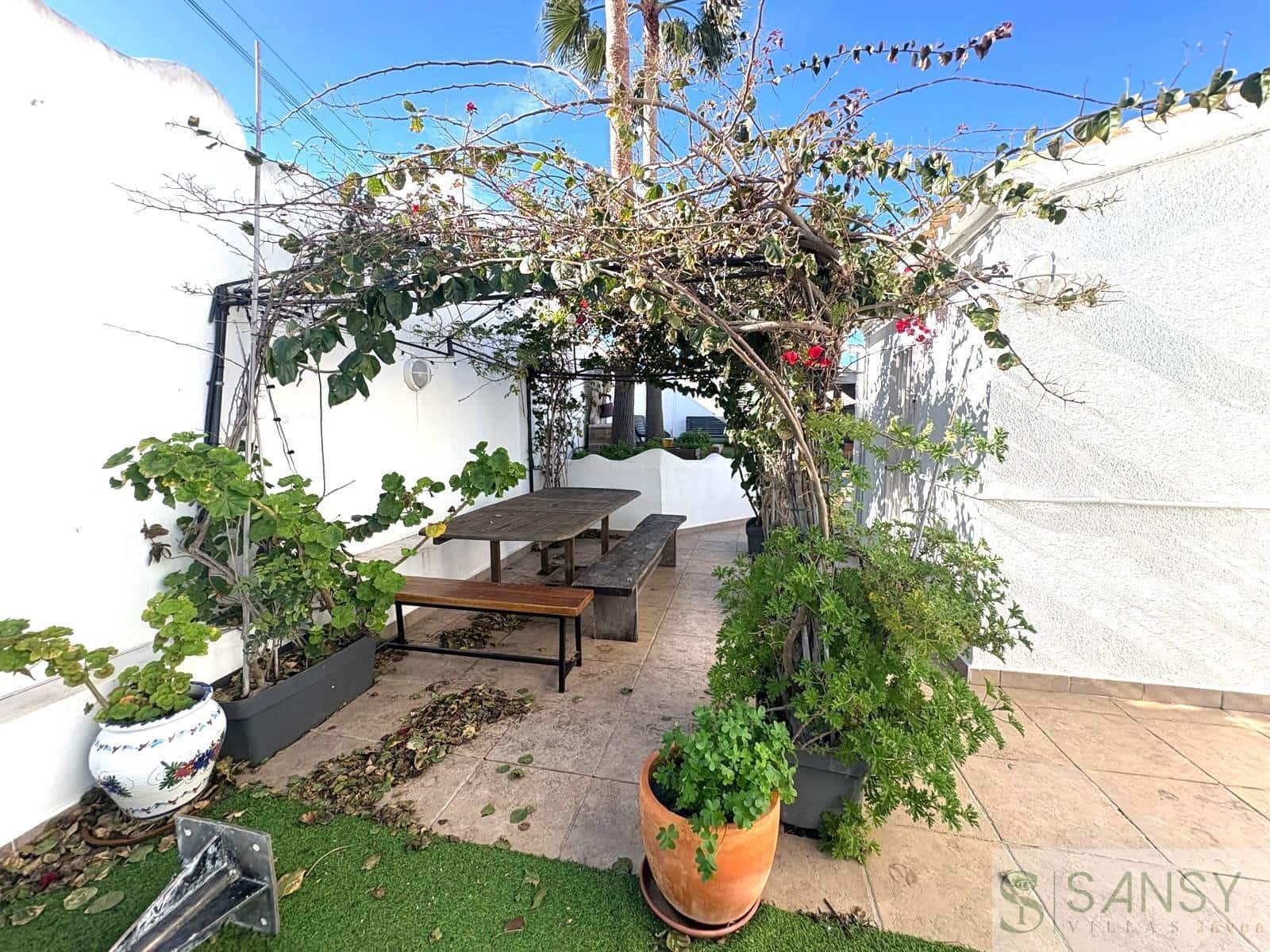 4 Zimmer Villa zu verkaufen in Javea / Xabia mit Pool Garage - 750.000 € (Ref: 9600070)