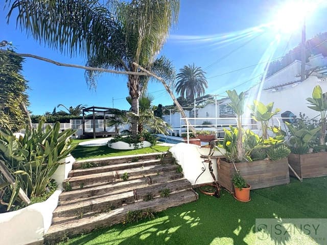 4 Zimmer Villa zu verkaufen in Cap Martí - El Tossalet - Pinomar, Javea / Xàbia mit Pool Garage - 750.000 € (Ref: 9600070)