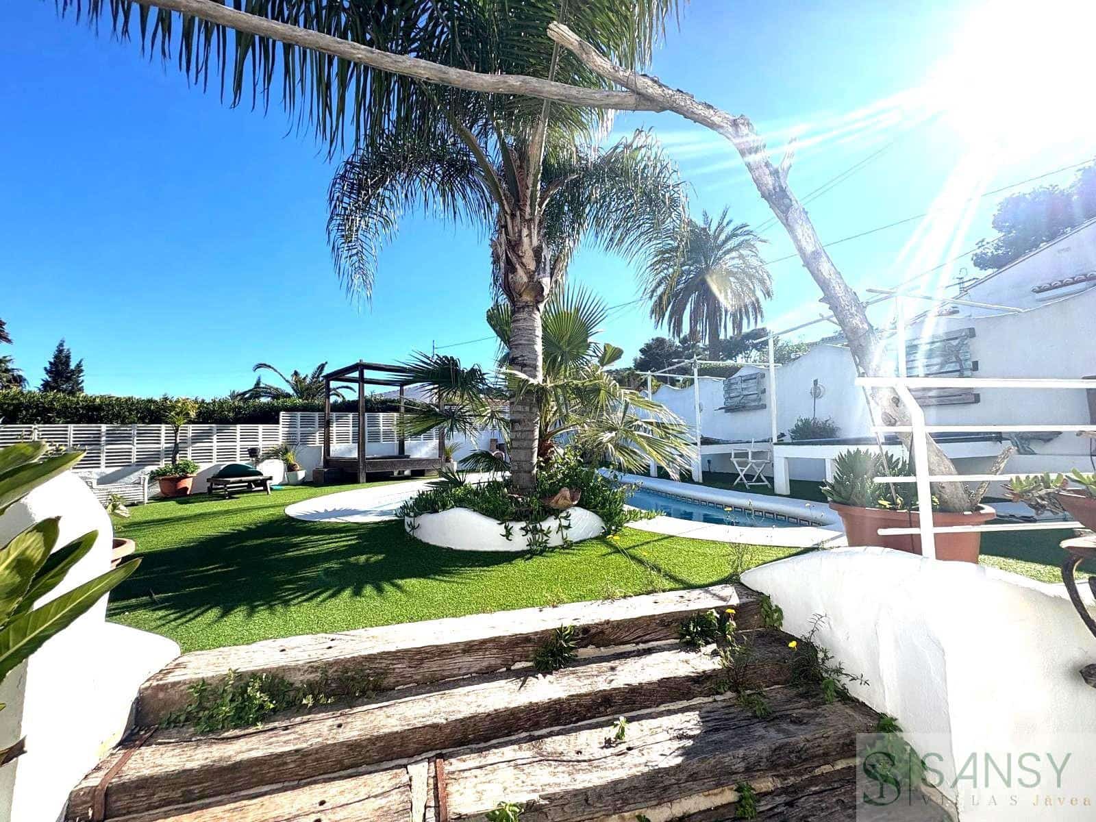 4 Zimmer Villa zu verkaufen in Javea / Xabia mit Pool Garage - 750.000 € (Ref: 9600070)