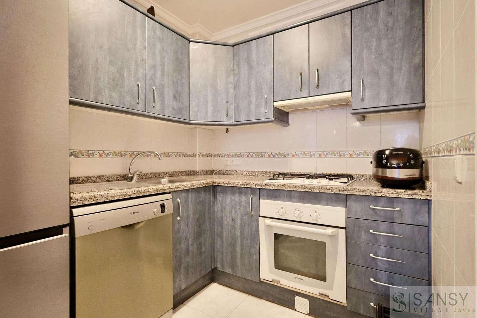 2 soverom Leilighet til salgs i L'Atzuvia med svømmebasseng - € 190 000 (Ref: 9600071)