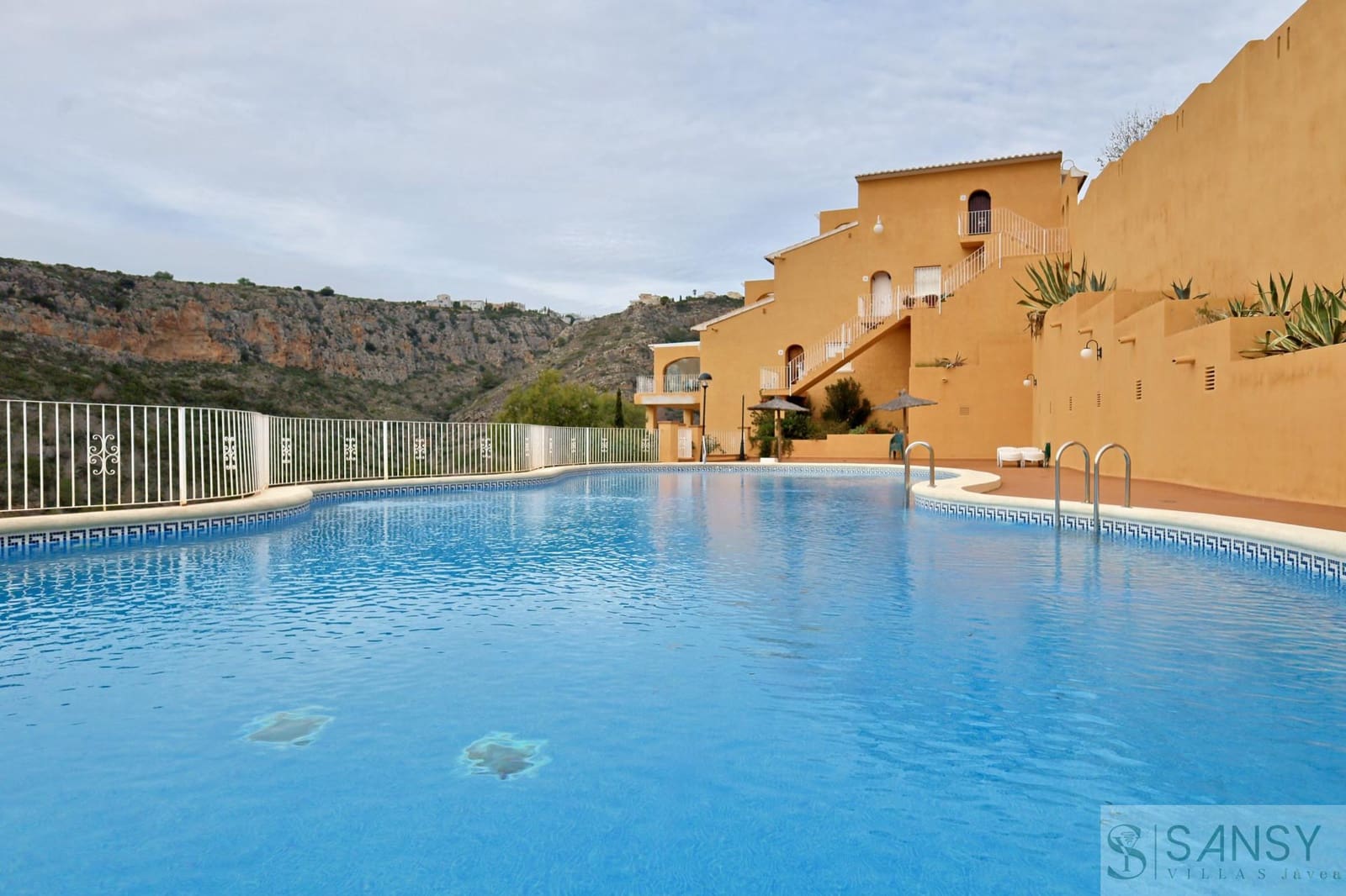 2 soverom Leilighet til salgs i L'Atzuvia med svømmebasseng - € 190 000 (Ref: 9600071)