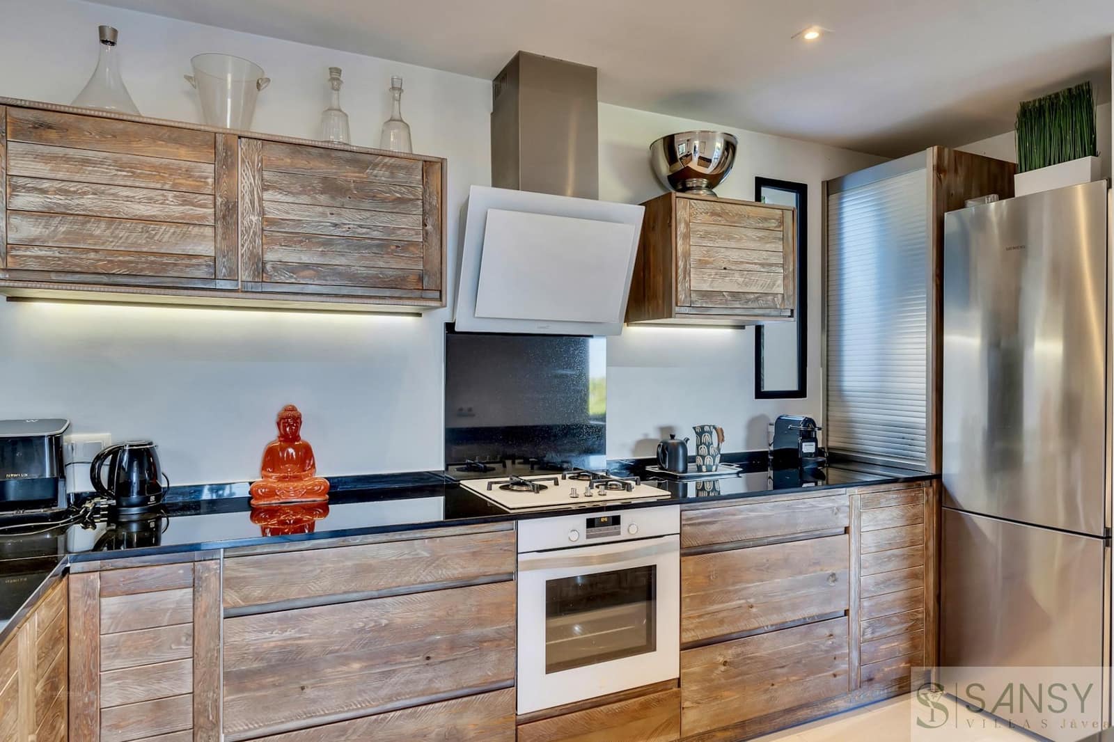 Chalet de 3 habitaciones en Dénia en venta con piscina garaje - 1.590.000 € (Ref: 9600073)