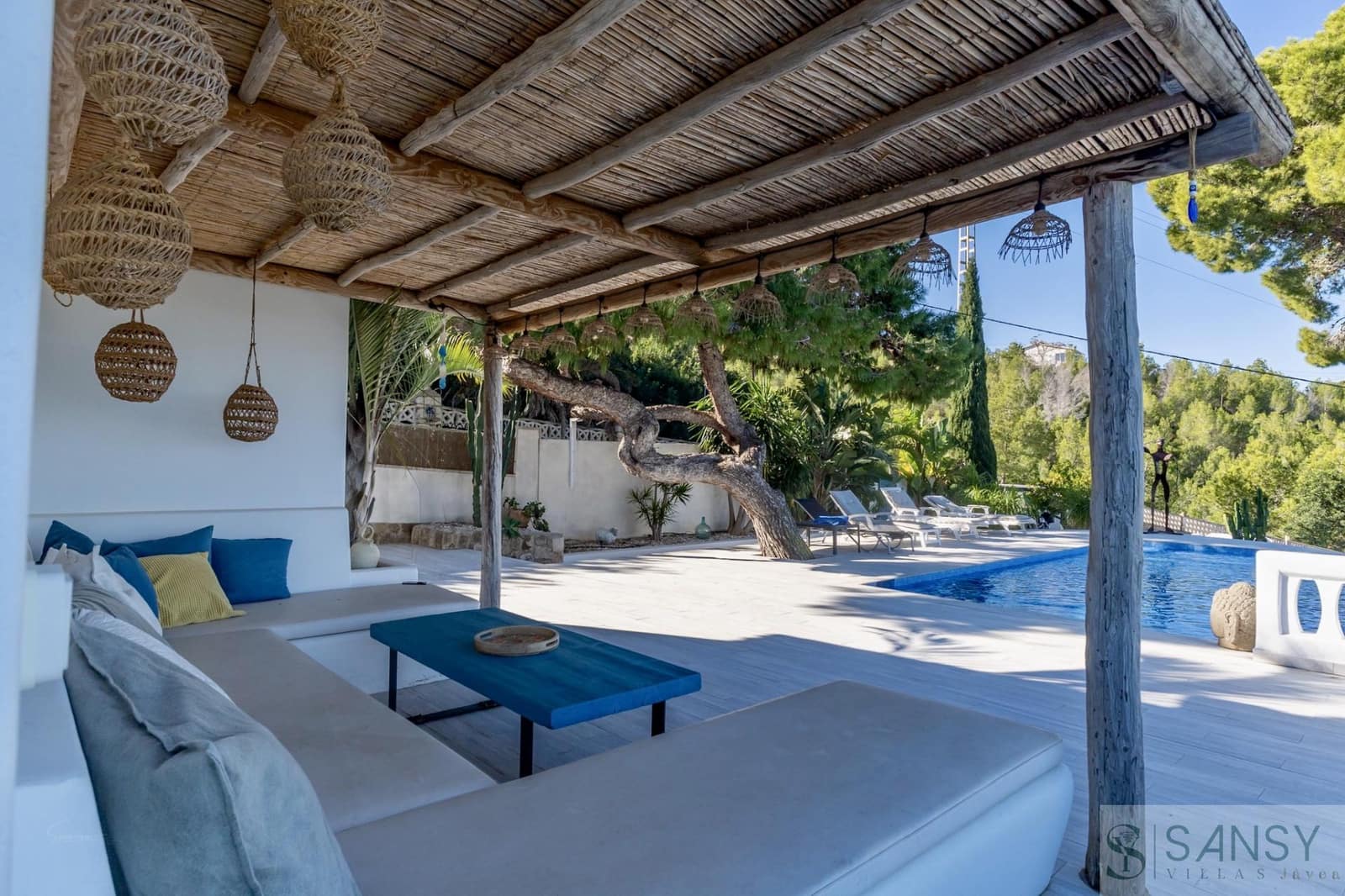 Chalet de 3 habitaciones en Dénia en venta con piscina garaje - 1.590.000 € (Ref: 9600073)