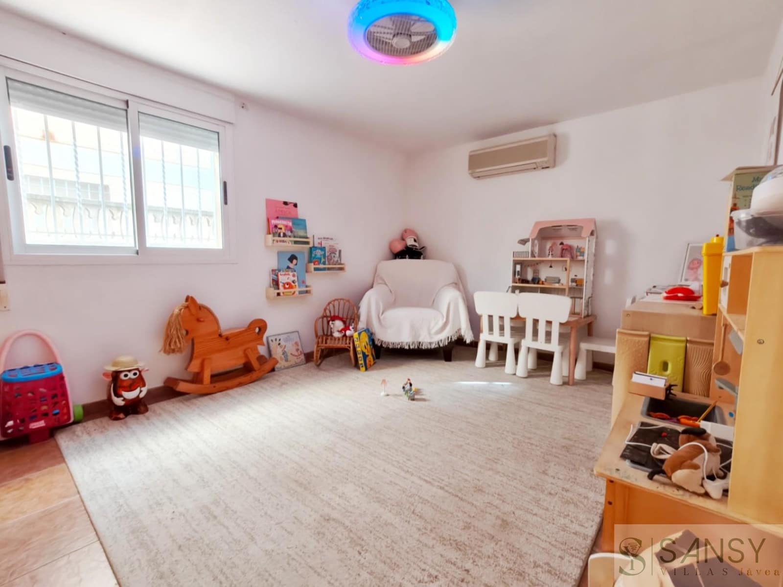 5 camera da letto Villa in vendita in Oliva con garage - 318.000 € (Rif: 9607004)