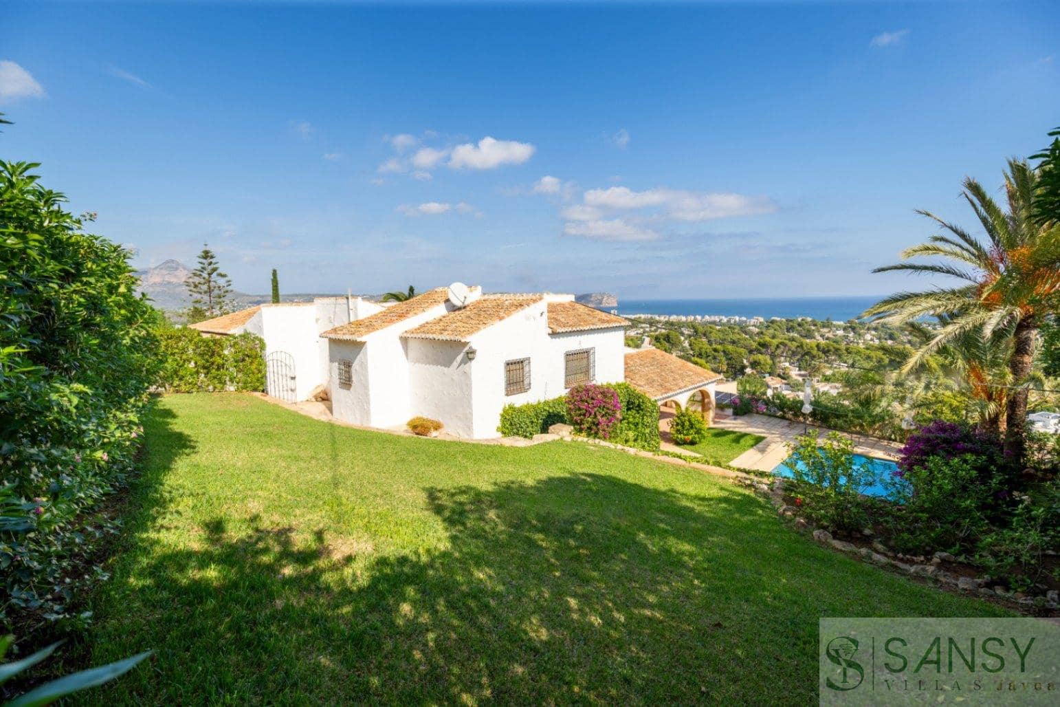 4 sypialnia Willa na sprzedaż w Javea / Xabia z basenem - 1 550 000 € (Ref: 9646720)