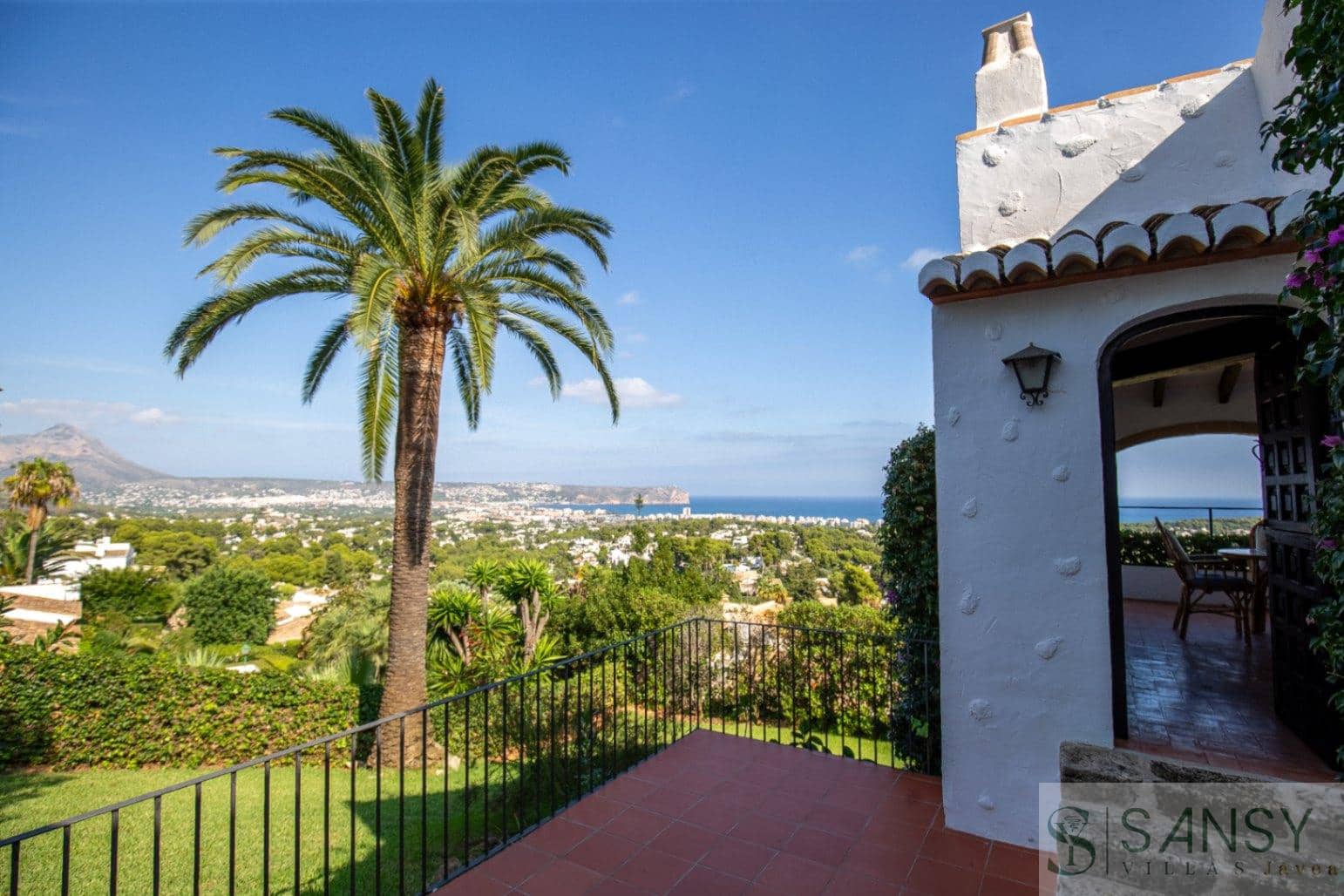 4 sypialnia Willa na sprzedaż w Javea / Xabia z basenem - 1 550 000 € (Ref: 9646720)