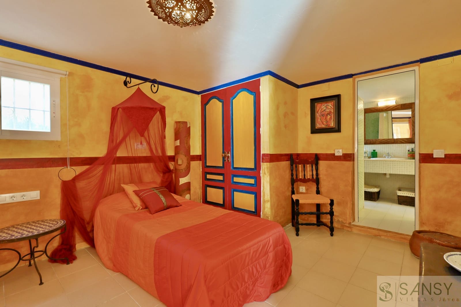 Chalet de 4 habitaciones en Javea / Xàbia en venta con piscina garaje - 750.000 € (Ref: 9646723)