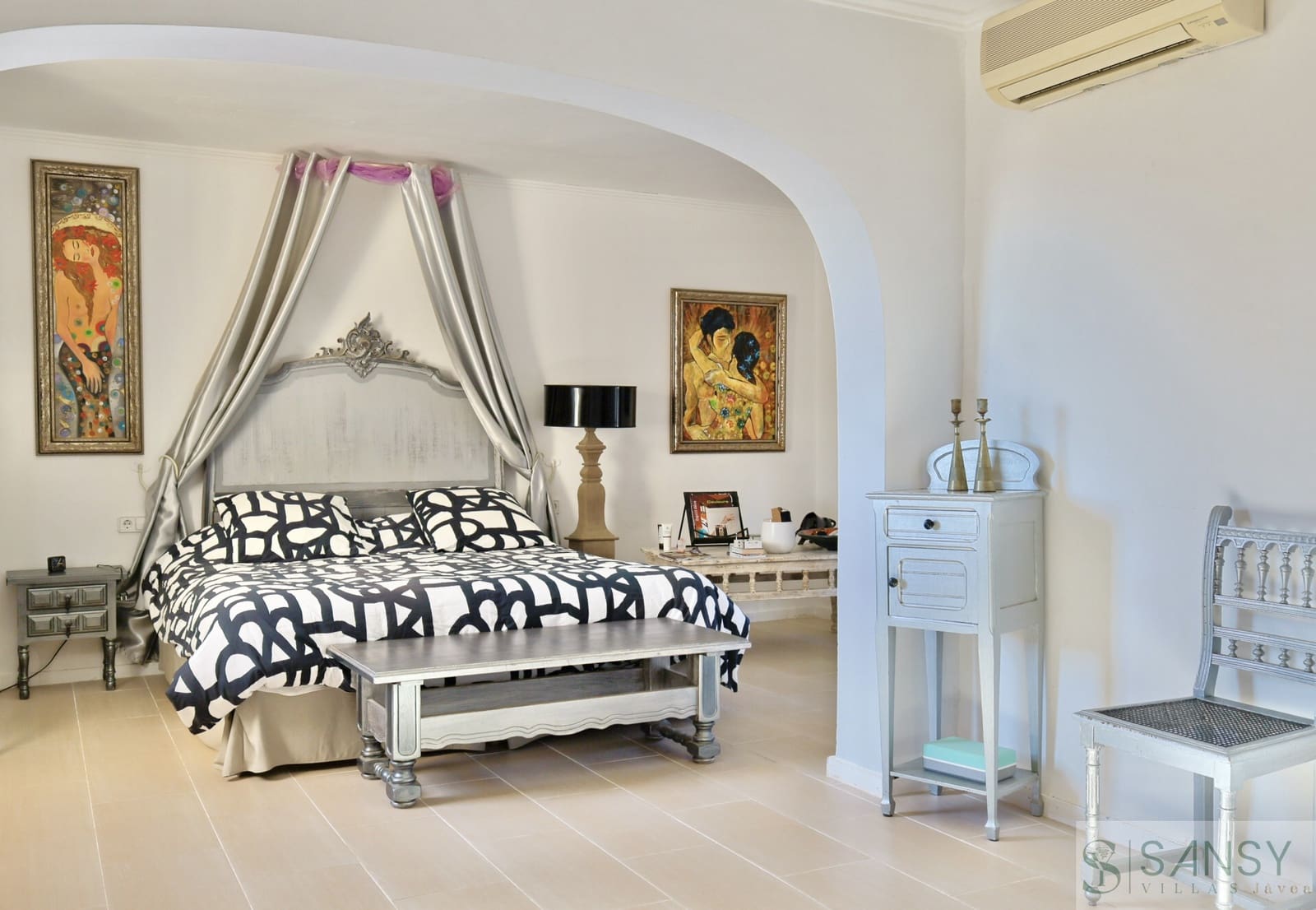 Chalet de 4 habitaciones en Javea / Xàbia en venta con piscina garaje - 750.000 € (Ref: 9646723)